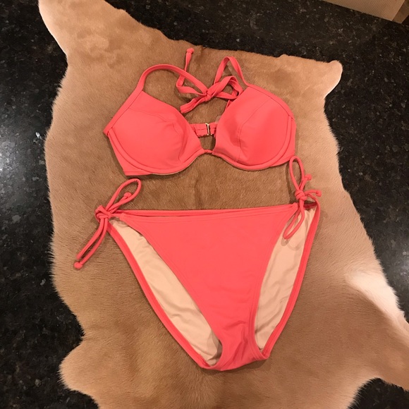Victoria's Secret Other - Victoria’s Secret Bikini SiZe 34C Top Large Bottom